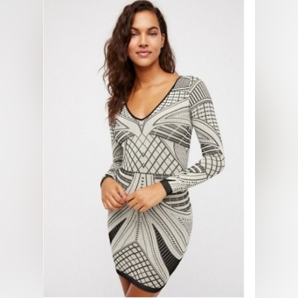 Intimately Free People Mini Dress Size Small Cream Black Print Long Sleeve